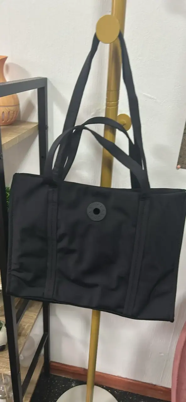 Bolso negro grande Bimba y Lola - 1