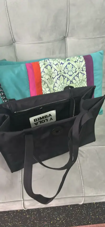 Bolso negro grande Bimba y Lola - miniatura 3