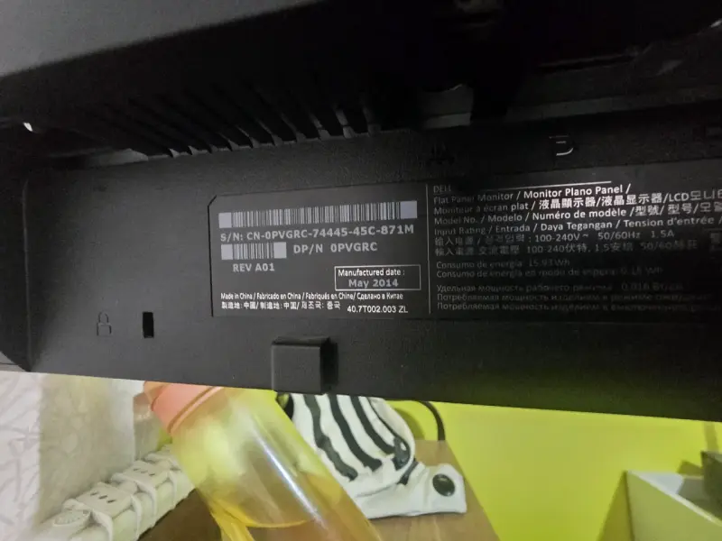 Monitor Dell 24 pulgadas con conexión VGA - 2