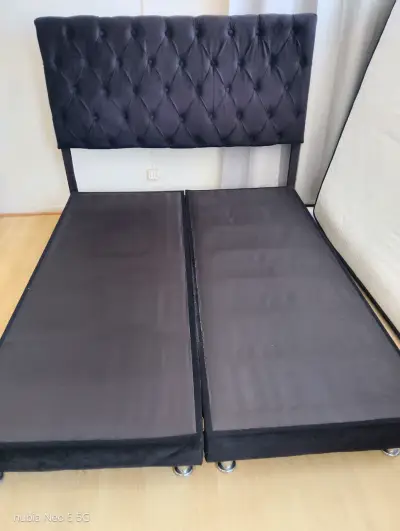 Cama matrimonial con cabecera acolchada negra - miniatura 3