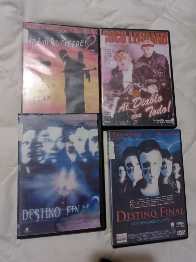 Colección de DVDs de películas variadas - 6