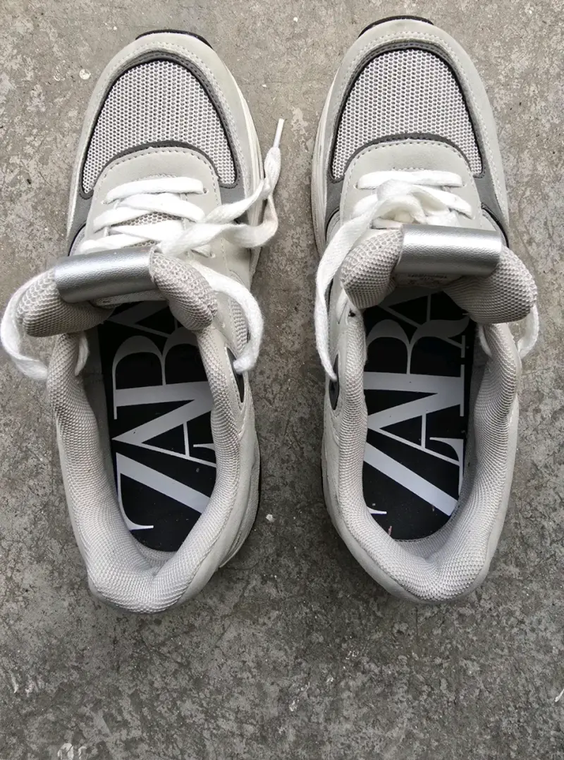 Zapatillas deportivas gris suave Zara para mujer - 3