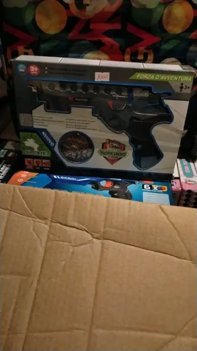 Pistola de Juguete con Luces y Sonido para Niños - miniatura 1