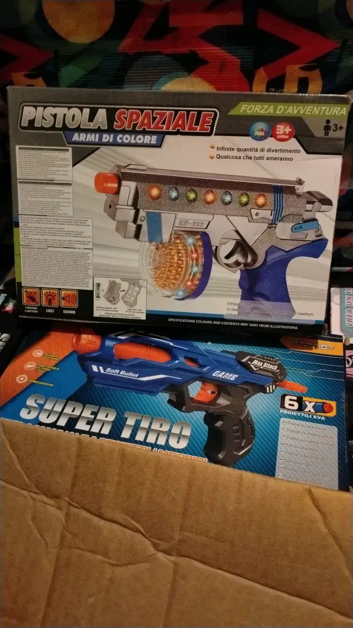 Pistola de Juguete con Luces y Sonido para Niños - 2