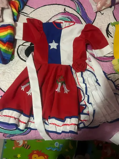 Vestido de niña con diseño bandera chilena - miniatura 1