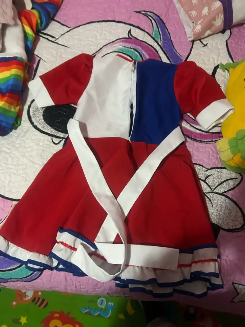 Vestido de niña con diseño bandera chilena - 2