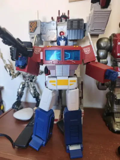 Figura de acción Optimus Prime Transformers - miniatura 4