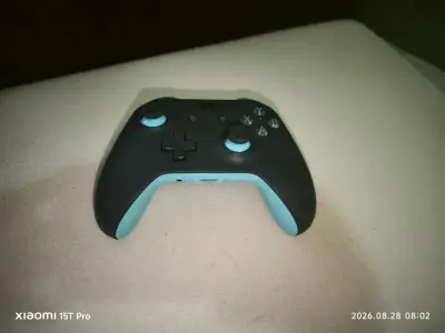 Control xbox one + chargeplay hyperx - miniatura 1
