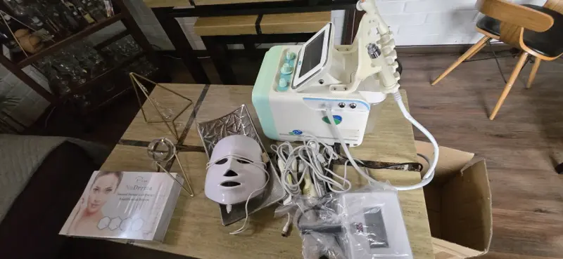 Máquina de Hidrodermoabrasión Multifuncional - 3