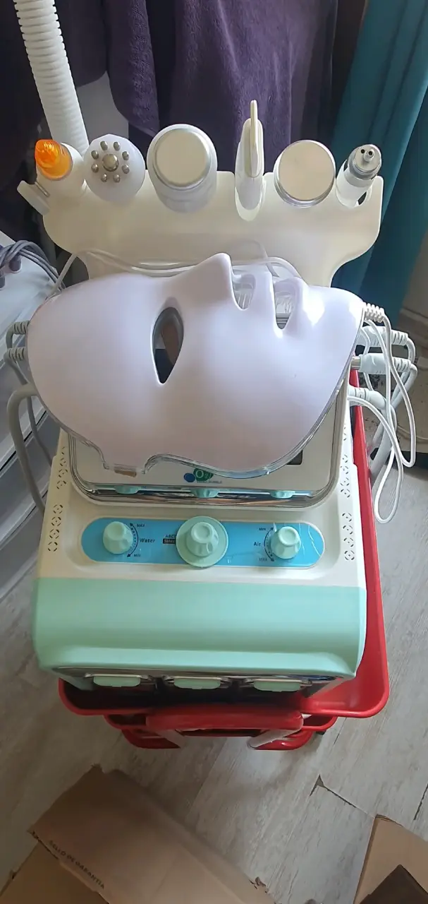 Máquina de Hidrodermoabrasión Multifuncional - 5