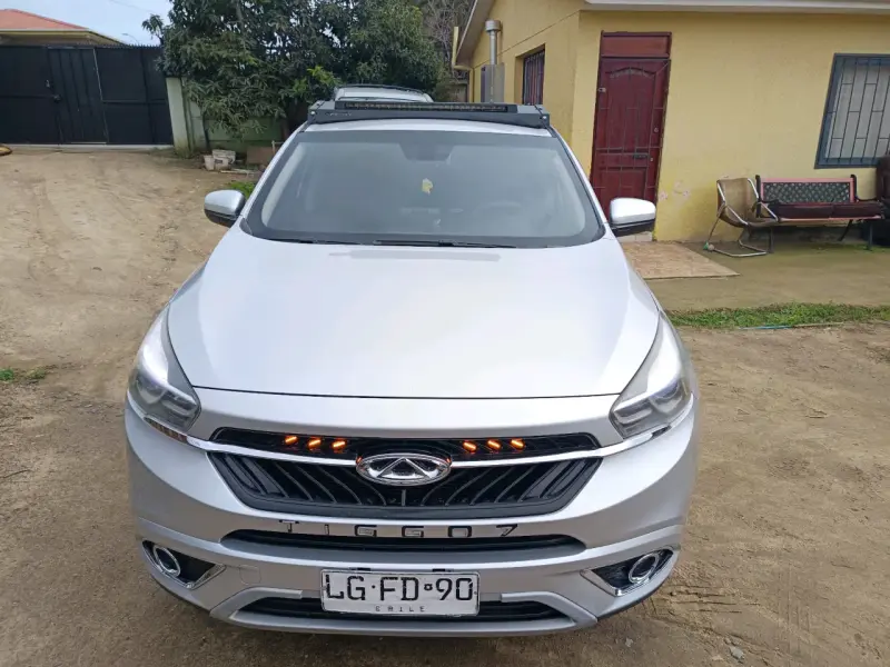 SUV Chery Tiggo 7 Turbo en buen estado - 1