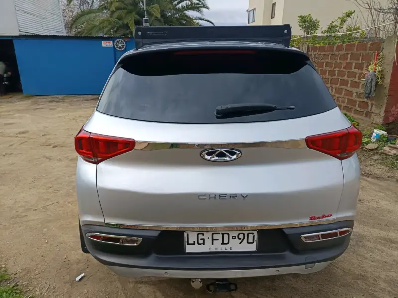SUV Chery Tiggo 7 Turbo en buen estado - 4