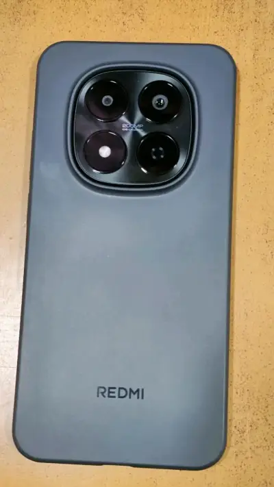 Smartphone Redmi con triple cámara trasera - miniatura 2