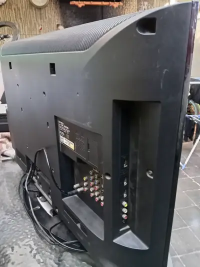 Televisor Sony Bravia 32 pulgadas en buen estado - miniatura 2