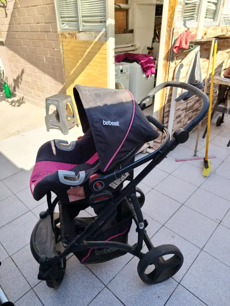 Coche de bebé Bebesit negro y rosado - 2