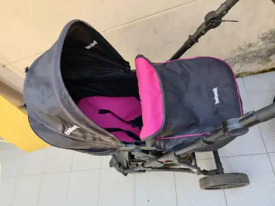 Coche de bebé Bebesit negro y rosado - miniatura 3