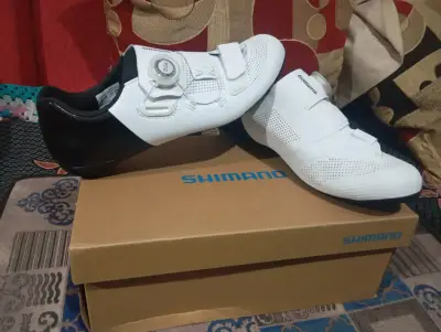 Zapatillas de Ciclismo Shimano RC5 Talla 40 - miniatura 2