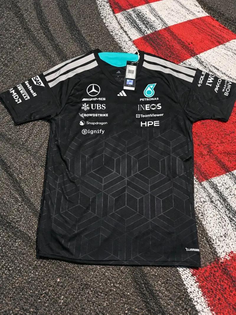 Camiseta Adidas Mercedes F1 AMG Petronas nueva - 1