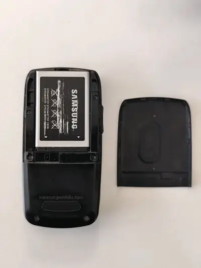 Samsung SGH-E250 - miniatura 4