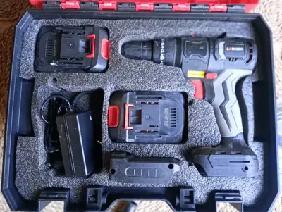 Taladro inalámbrico multifunción con accesorios - miniatura 1
