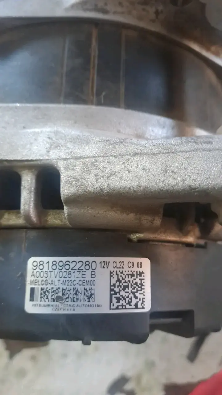 Alternador de auto 220A Peugeot y Citroën - 5