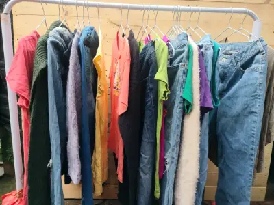 Lote de Ropa Mujer 20 prendas por $10.000 - miniatura 1