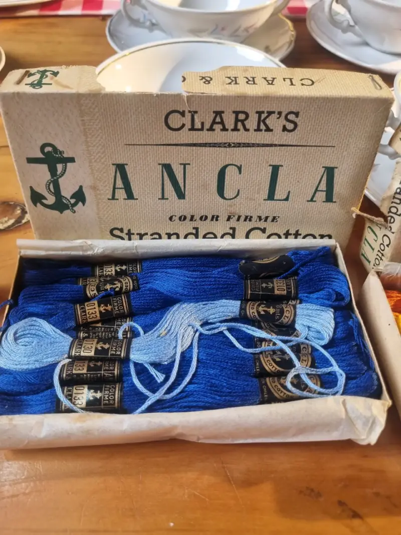 CAJA ANTIGUA MADEJAS DE HILO CLARK & CO. - 3