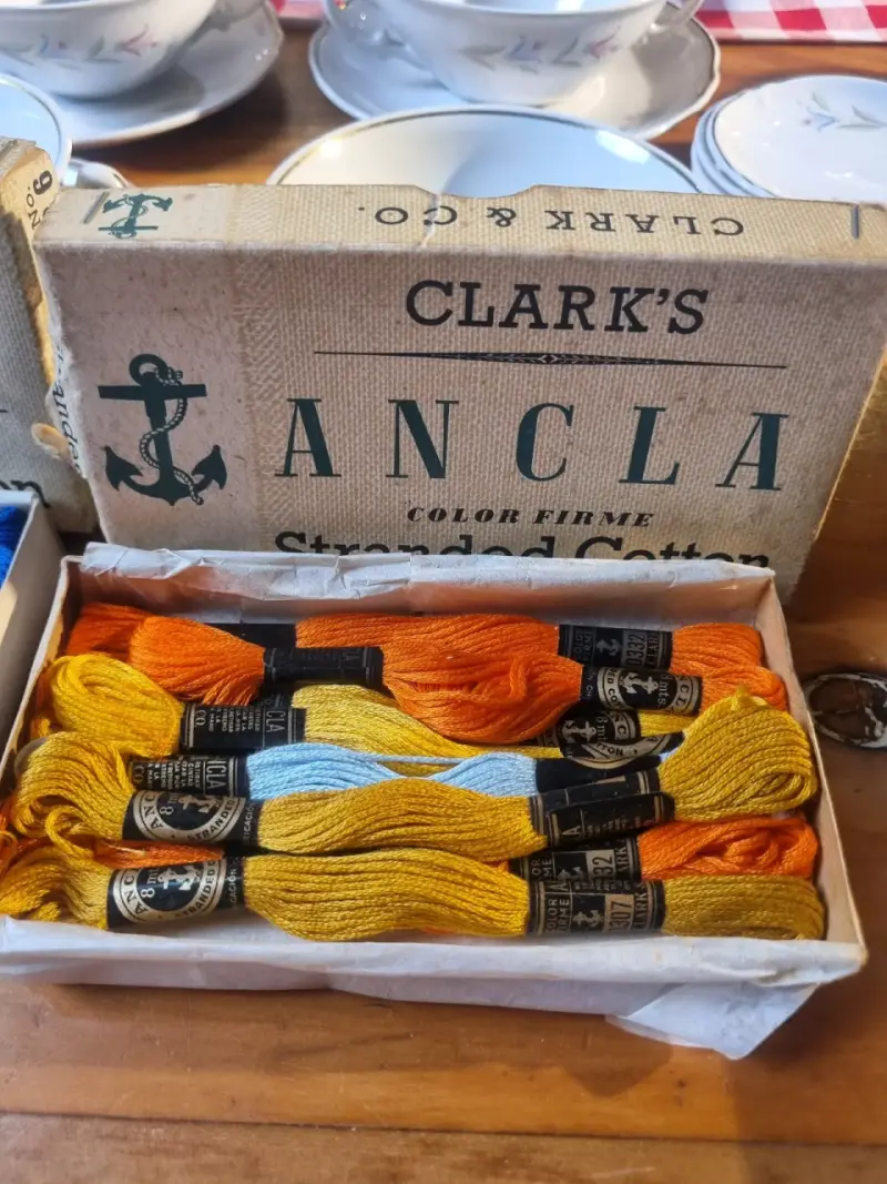 CAJA ANTIGUA MADEJAS DE HILO CLARK & CO. - 5