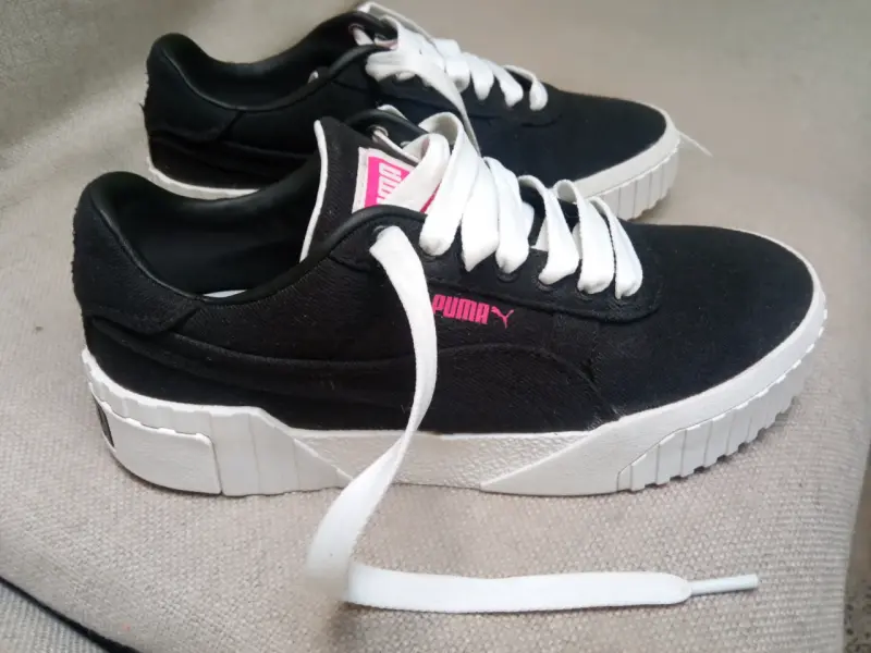 Zapatillas deportivas negras Puma para mujer - 2