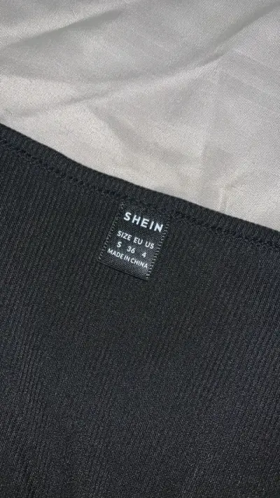 Polera negra Shein y top marrón H&M - miniatura 2