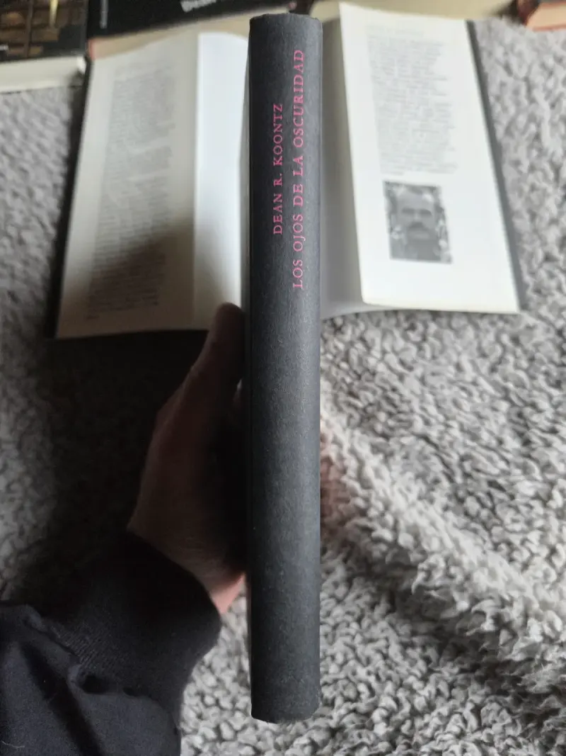 Libro 'Los Ojos de la Oscuridad' de Dean R. Koontz - 4