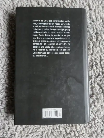 Libro Nocturno de Dean Koontz en tapa dura - miniatura 2