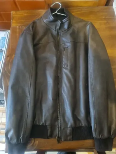 Chaqueta de ecocuero cafe para hombre - miniatura 1