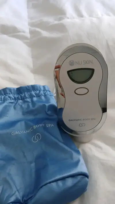 Dispositivo Galvánico Corporal Nu Skin - miniatura 1