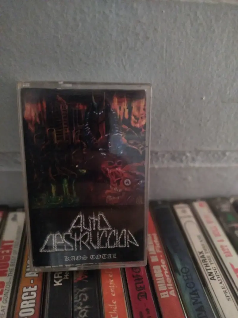 Casete de metal - 5