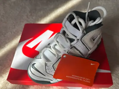 Zapatillas Nike Air More Uptempo para niños - miniatura 1