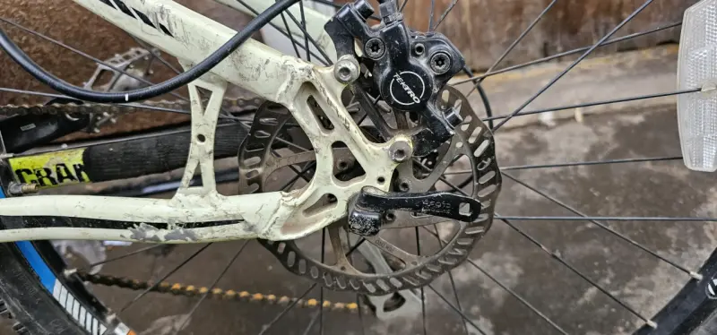 Bicicleta de montaña Crank con frenos de disco - 3