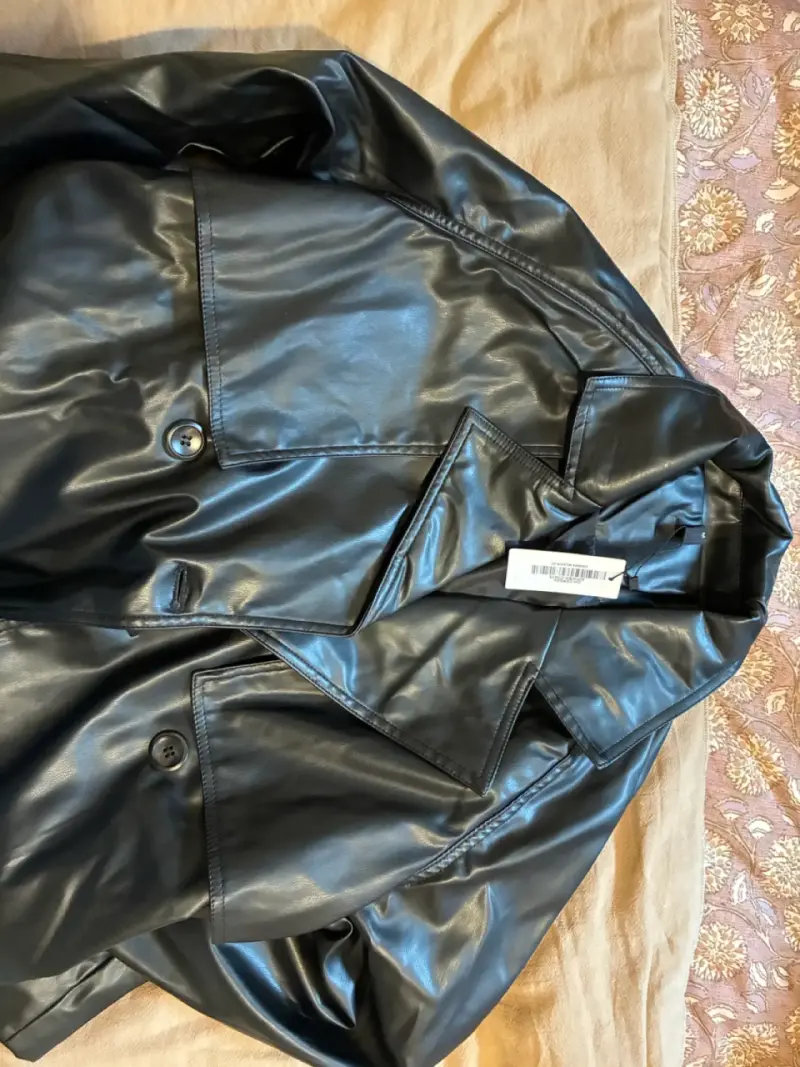 Abrigo de cuero sintético negro para mujer - 3