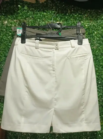 Falda Short Nike Golf Talla L - miniatura 2