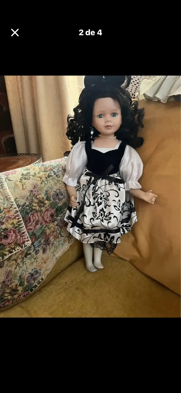 Muñeca de porcelana vintage con vestido elegante - 3
