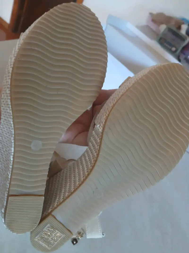 Sandalias de cuña beige elegantes para mujer - 5