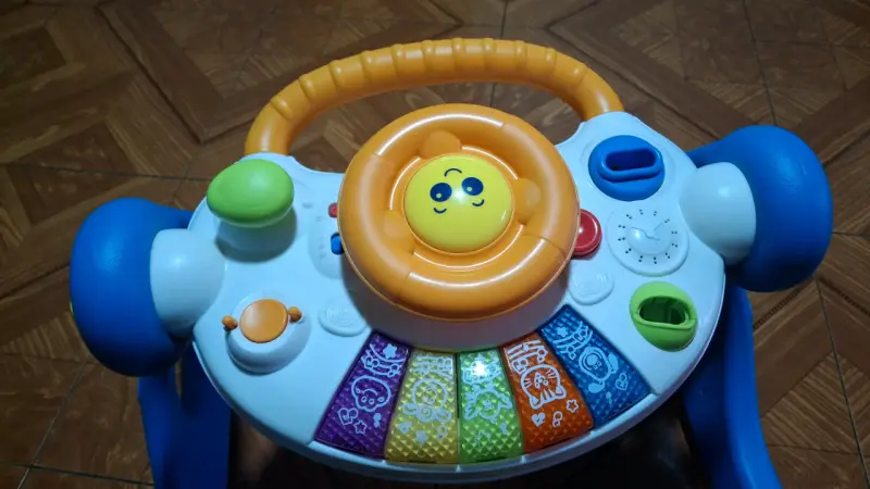 Andador para bebé con actividades y colores - 3