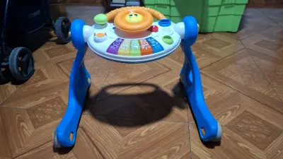 Andador para bebé con actividades y colores - miniatura 5