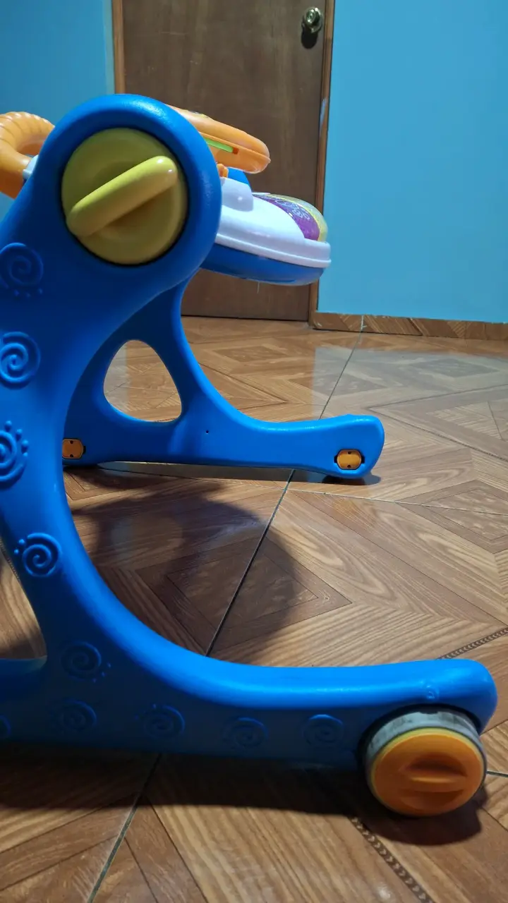 Andador para bebé con actividades y colores - 10