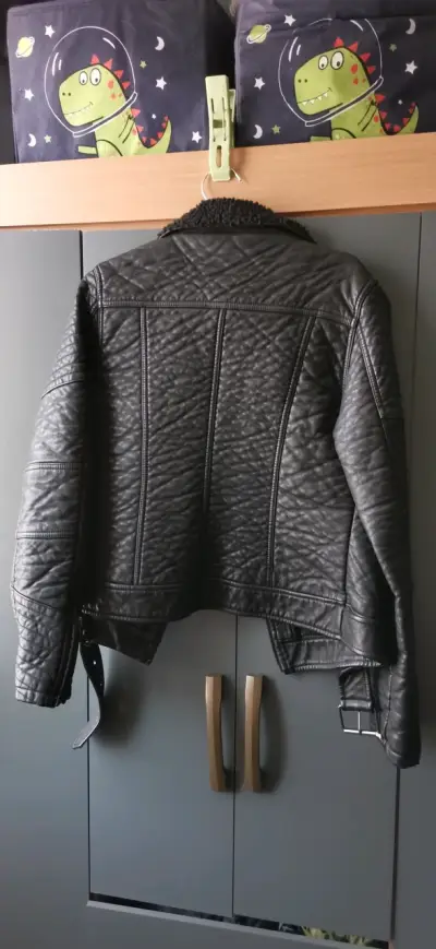 Chaqueta de ecocuero negra con forro Fiorucci - miniatura 3