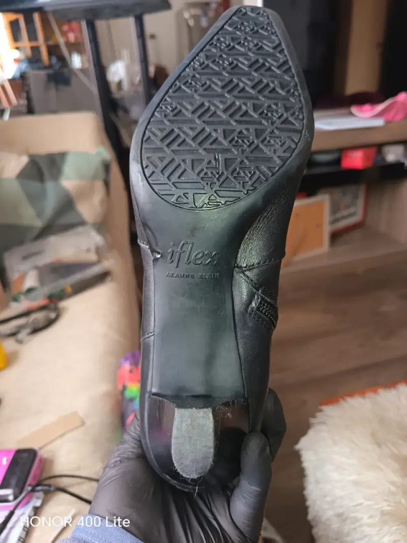 Botas de cuero negras con tacón alto - 4