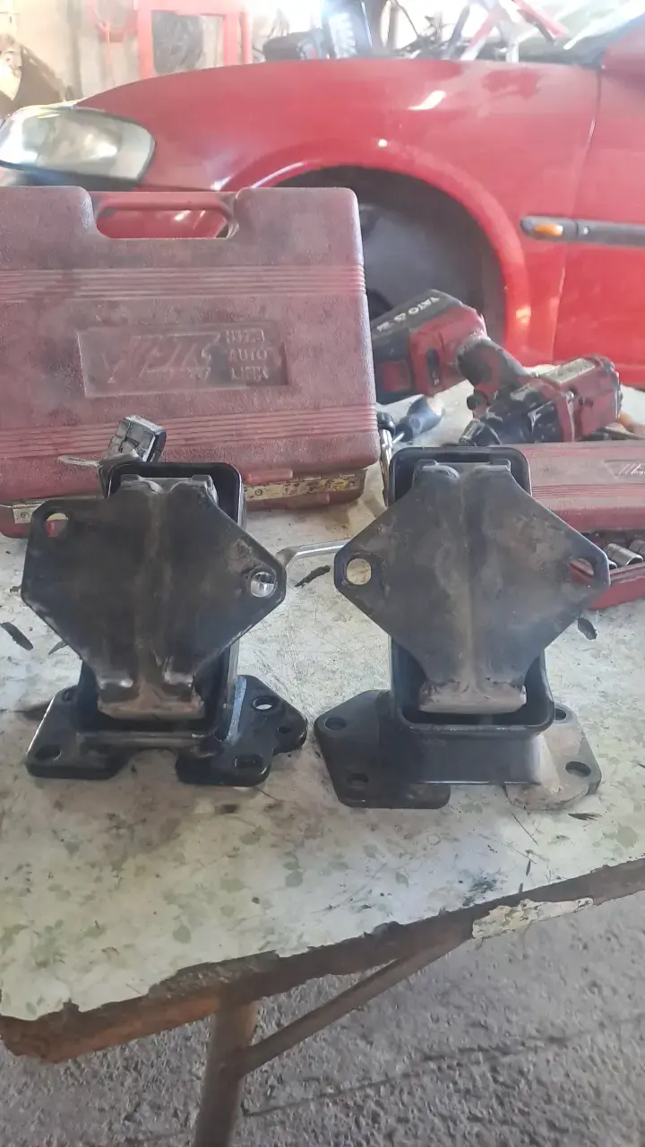 Soportes de motor Mitsubishi L200 - 3