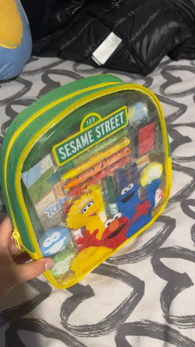 Mochila infantil Sesame Street con útile escolares - miniatura 4