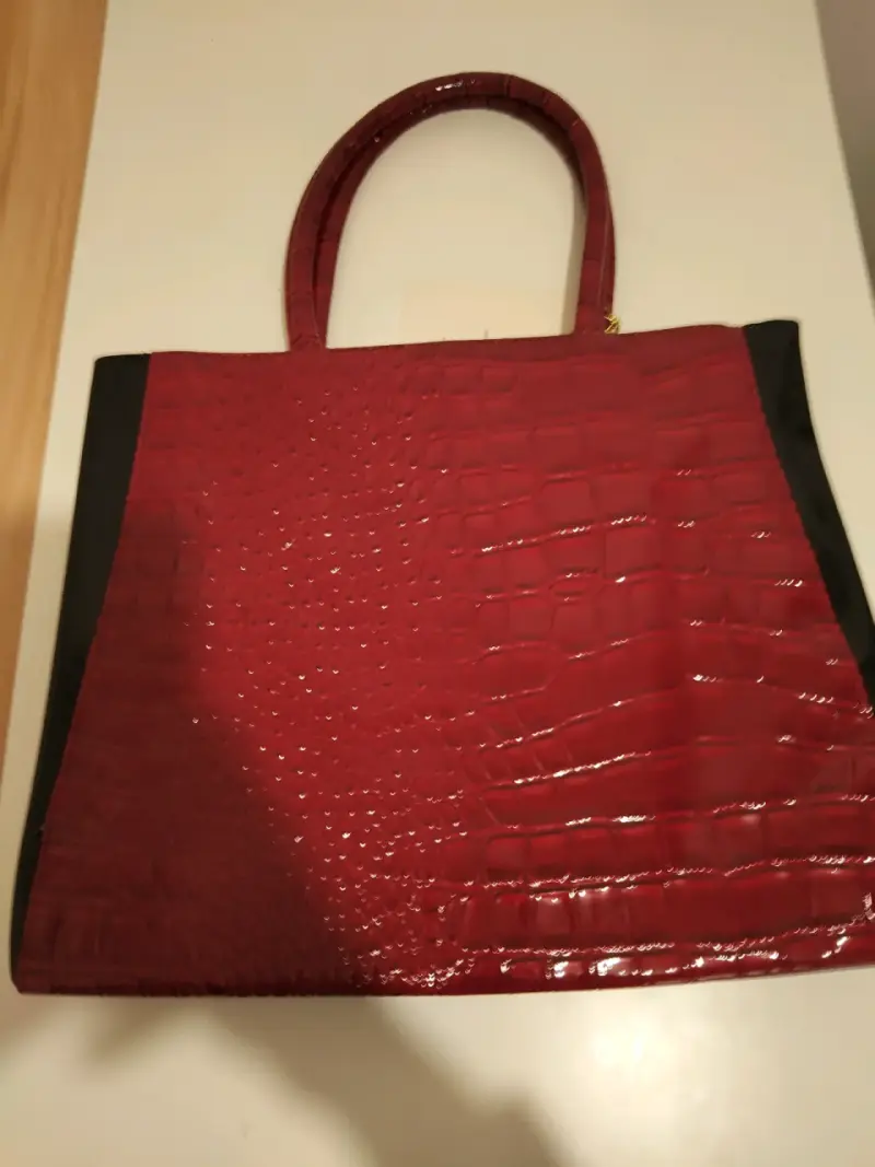 Bolso de mano rojo estilo cocodrilo - 2