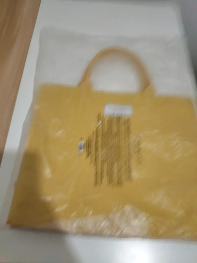 Bolso tote amarillo Nina Ricci elegante - 2